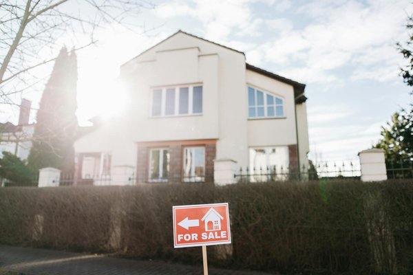 Guide d'achat pour un installateur velux à lille : sécurité toiture