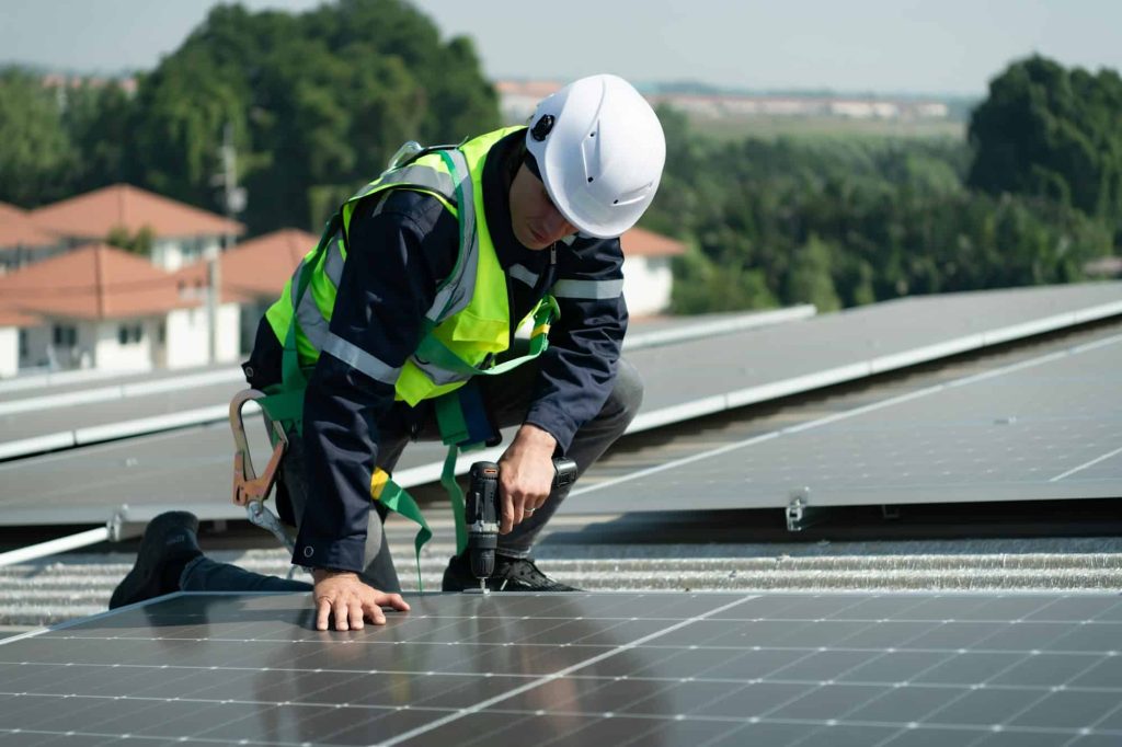 installation-de-panneaux-solaires-a-ars-sur-moselle-les-principales-etapes-a-respecter